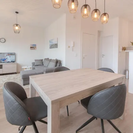 Carnac Station Sunny And Bright App By Interhome